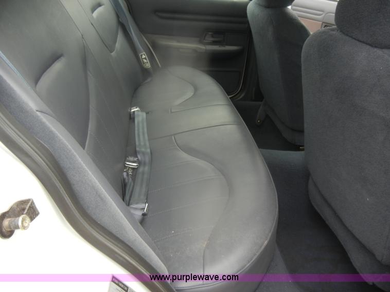 image for item D4733 2000 Ford Crown Victoria Police Interceptor