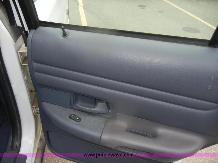 image for item D4733 2000 Ford Crown Victoria Police Interceptor