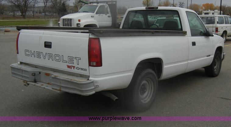image for item D4734 1998 Chevrolet C1500 pickup truck
