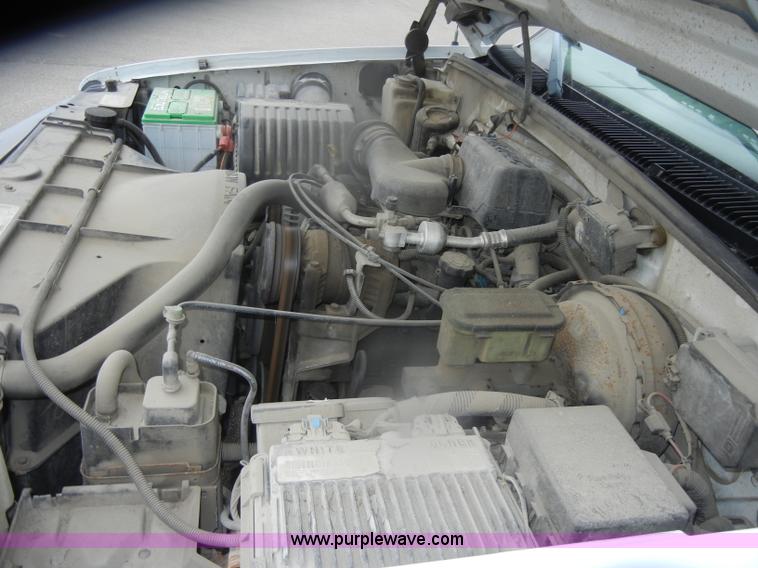 image for item D4734 1998 Chevrolet C1500 pickup truck