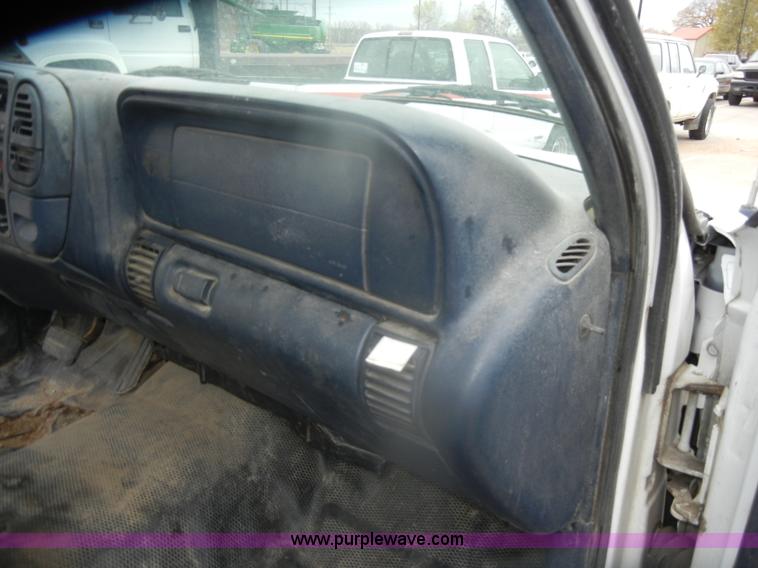 image for item D4734 1998 Chevrolet C1500 pickup truck