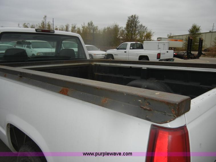 image for item D4734 1998 Chevrolet C1500 pickup truck