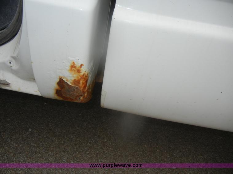 image for item D4734 1998 Chevrolet C1500 pickup truck