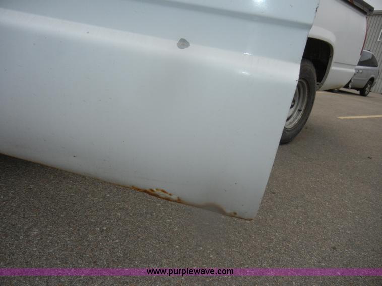 image for item D4734 1998 Chevrolet C1500 pickup truck