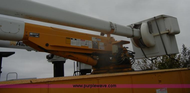 image for item D4736 1992 Ford F700 aerial lift truck