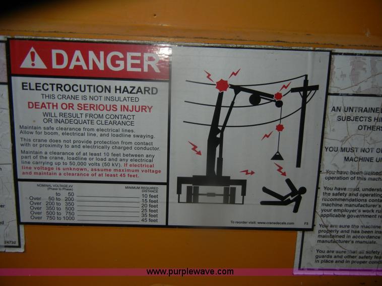 image for item D4736 1992 Ford F700 aerial lift truck