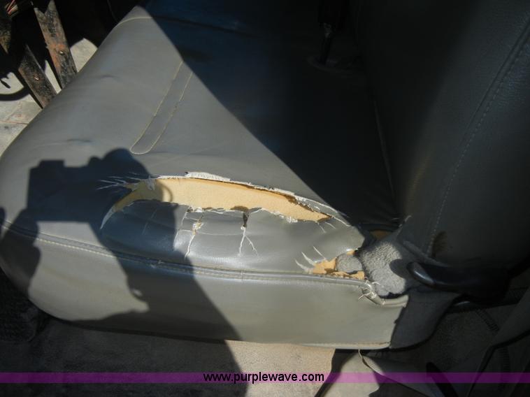 image for item D4743 2003 Ford F550 XL Super Duty dump bed truck