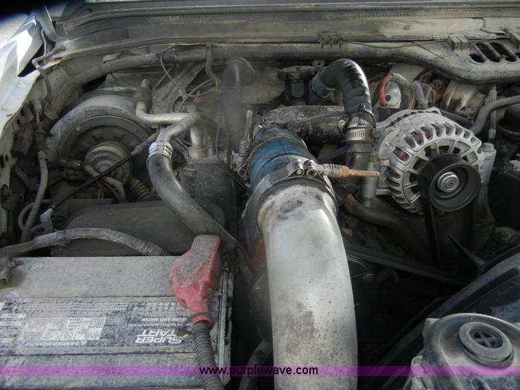 image for item D4743 2003 Ford F550 XL Super Duty dump bed truck