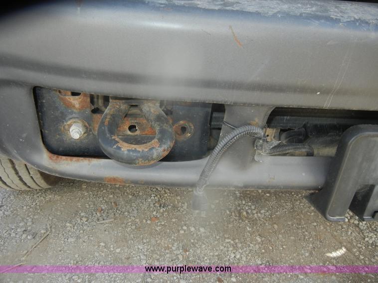 image for item D4743 2003 Ford F550 XL Super Duty dump bed truck