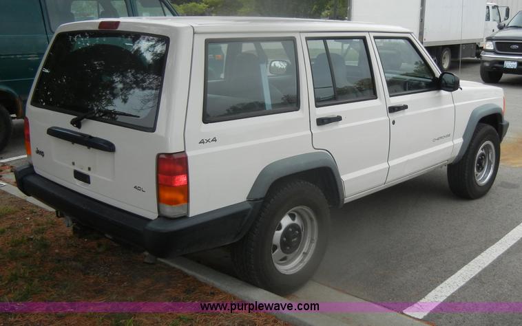 image for item D4949 1998 Jeep Cherokee SE SUV