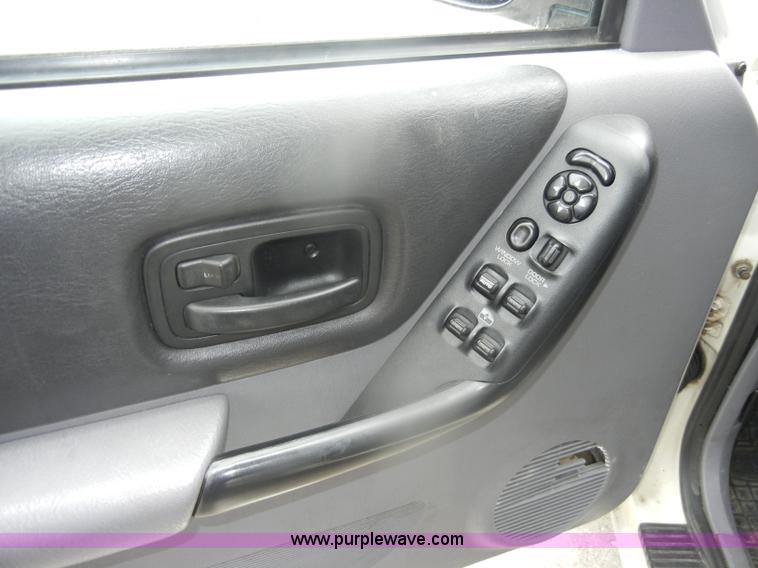 image for item D4949 1998 Jeep Cherokee SE SUV