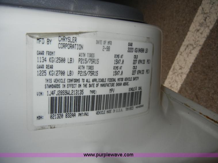 image for item D4949 1998 Jeep Cherokee SE SUV