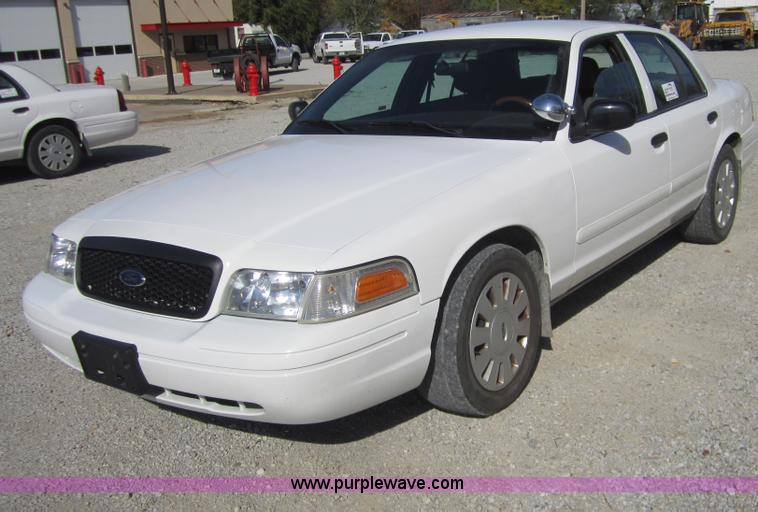 image for item D5701 2008 Ford Crown Victoria Police Interceptor