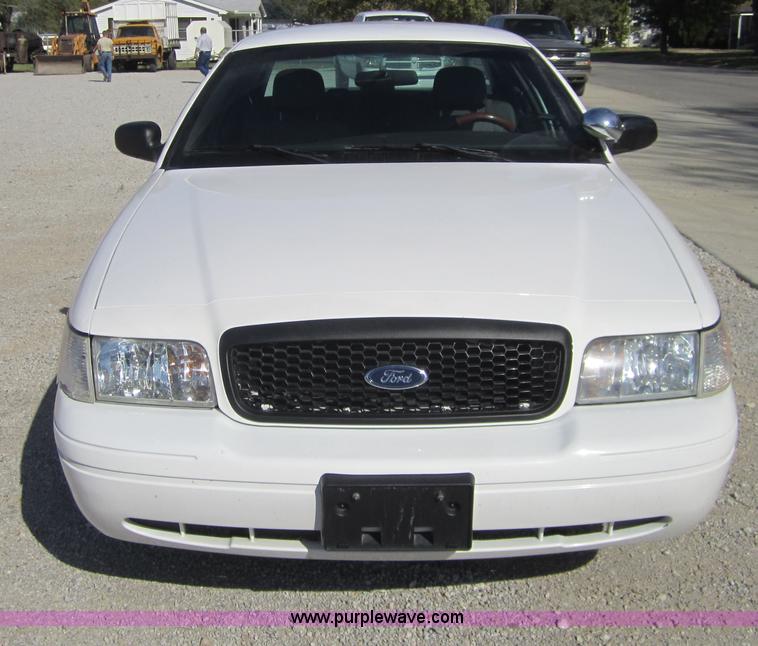 image for item D5701 2008 Ford Crown Victoria Police Interceptor