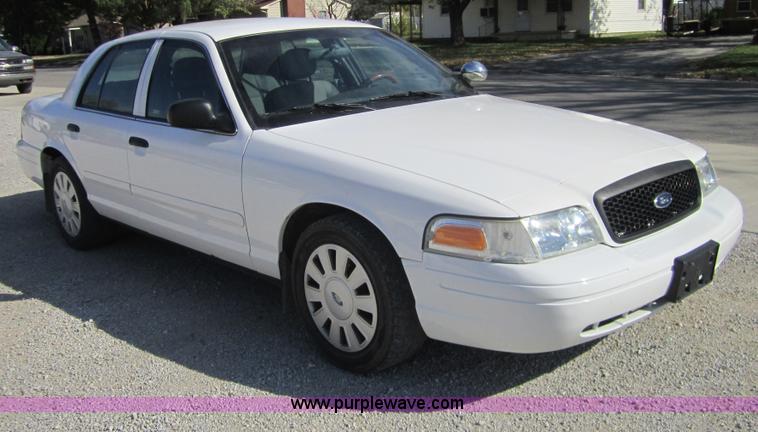 image for item D5701 2008 Ford Crown Victoria Police Interceptor