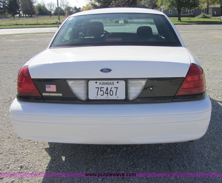 image for item D5703 2008 Ford Crown Victoria Police Interceptor