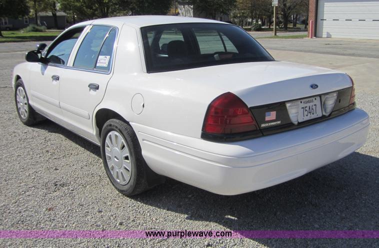 image for item D5703 2008 Ford Crown Victoria Police Interceptor