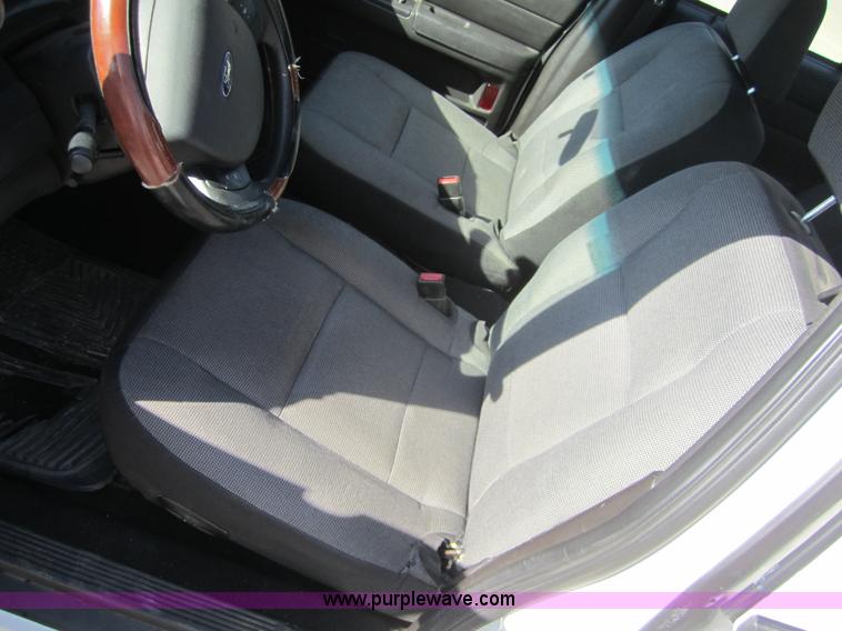 image for item D5703 2008 Ford Crown Victoria Police Interceptor