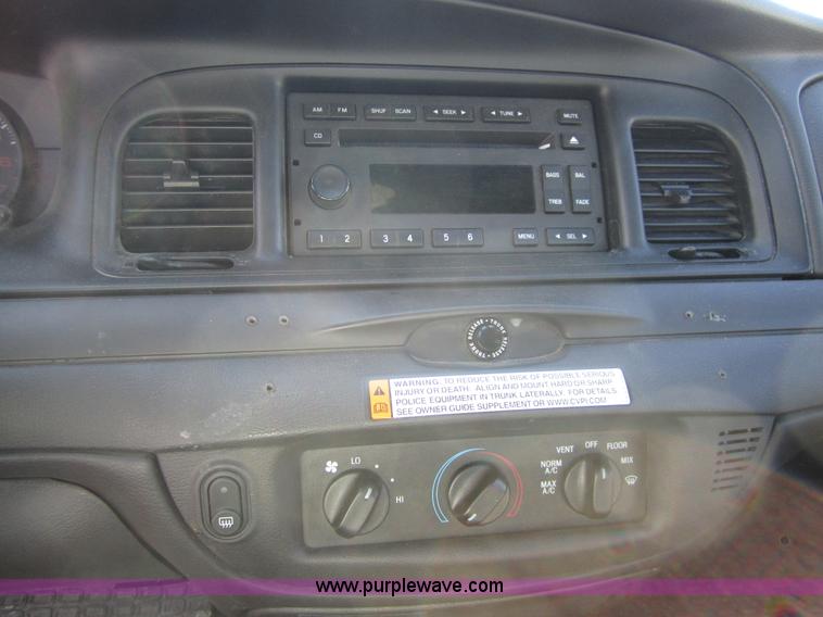 image for item D5703 2008 Ford Crown Victoria Police Interceptor