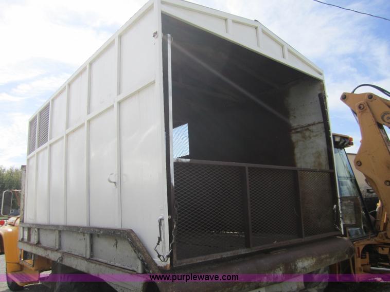 image for item D5705 1965 Ford F600 dump truck