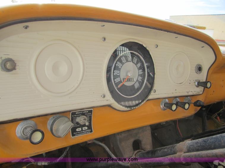 image for item D5705 1965 Ford F600 dump truck