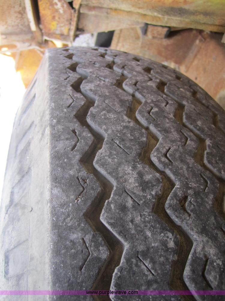 image for item D5705 1965 Ford F600 dump truck