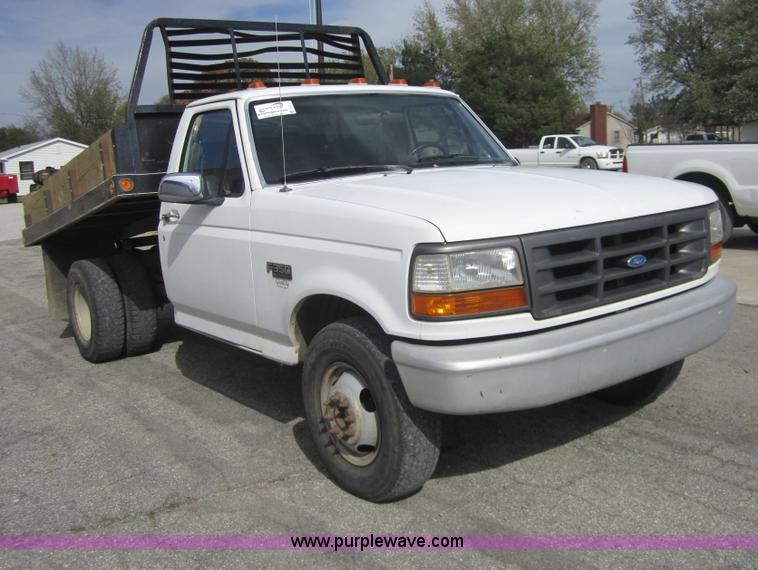 image for item D5711 1993 Ford F350 dump bed pickup truck