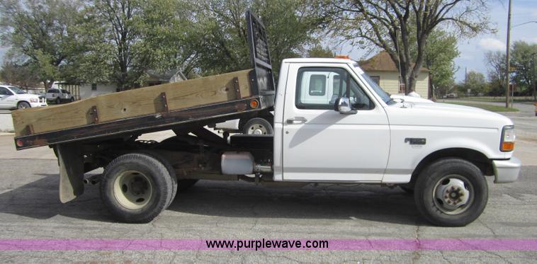 image for item D5711 1993 Ford F350 dump bed pickup truck