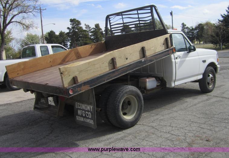 image for item D5711 1993 Ford F350 dump bed pickup truck