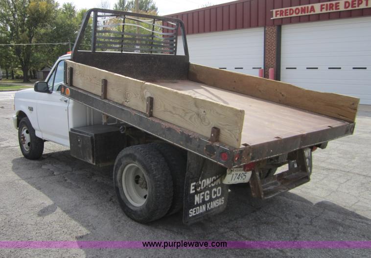 image for item D5711 1993 Ford F350 dump bed pickup truck