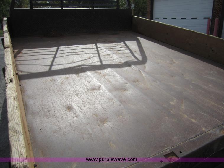 image for item D5711 1993 Ford F350 dump bed pickup truck