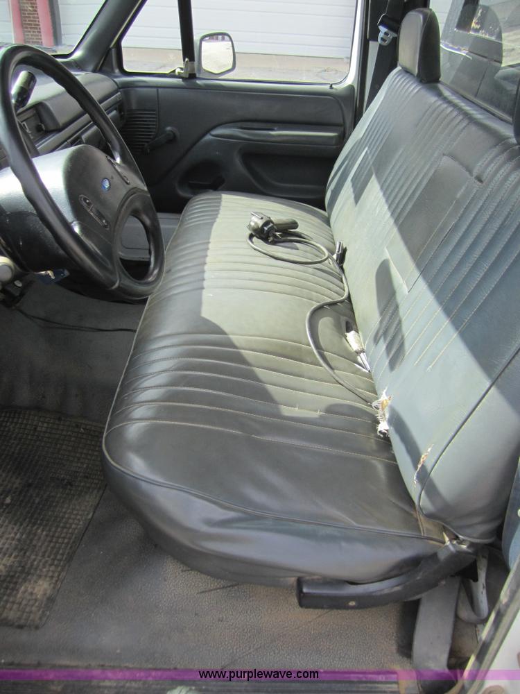 image for item D5711 1993 Ford F350 dump bed pickup truck