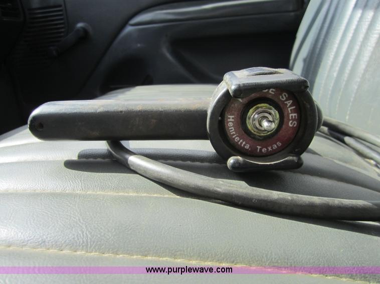 image for item D5711 1993 Ford F350 dump bed pickup truck