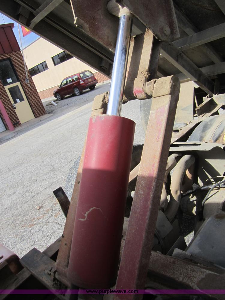 image for item D5711 1993 Ford F350 dump bed pickup truck