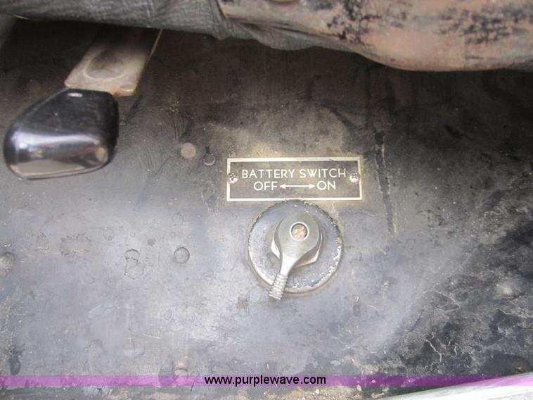 image for item D5714 1977 Ford F756 fire truck