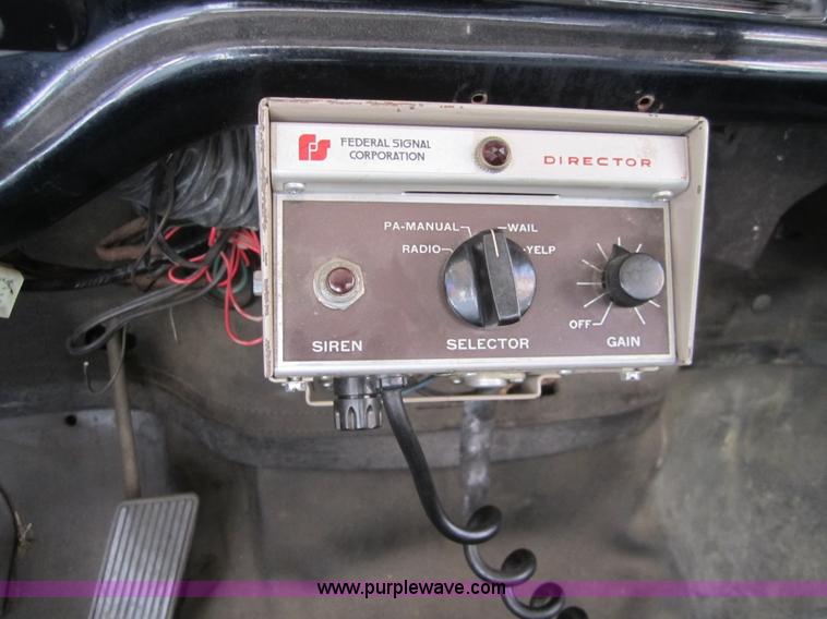 image for item D5714 1977 Ford F756 fire truck