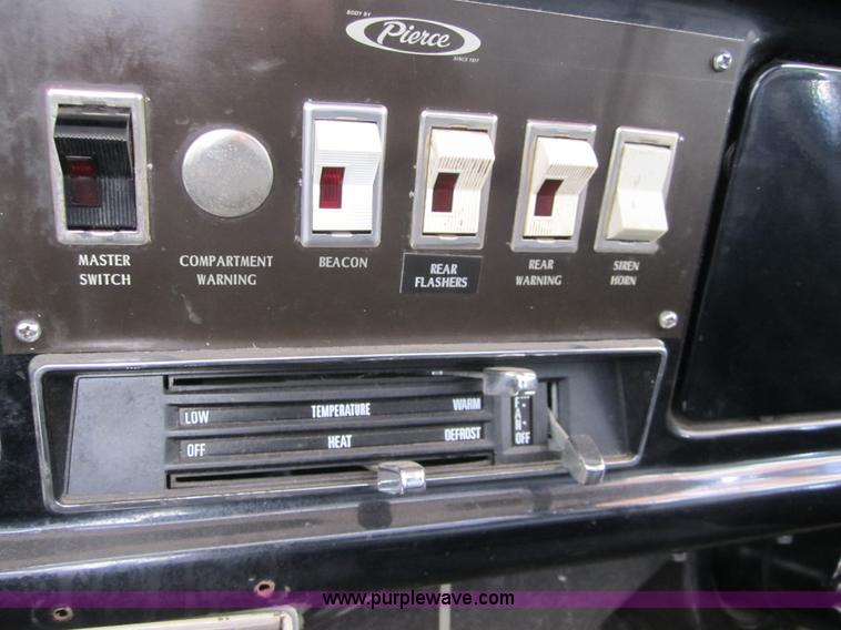 image for item D5714 1977 Ford F756 fire truck