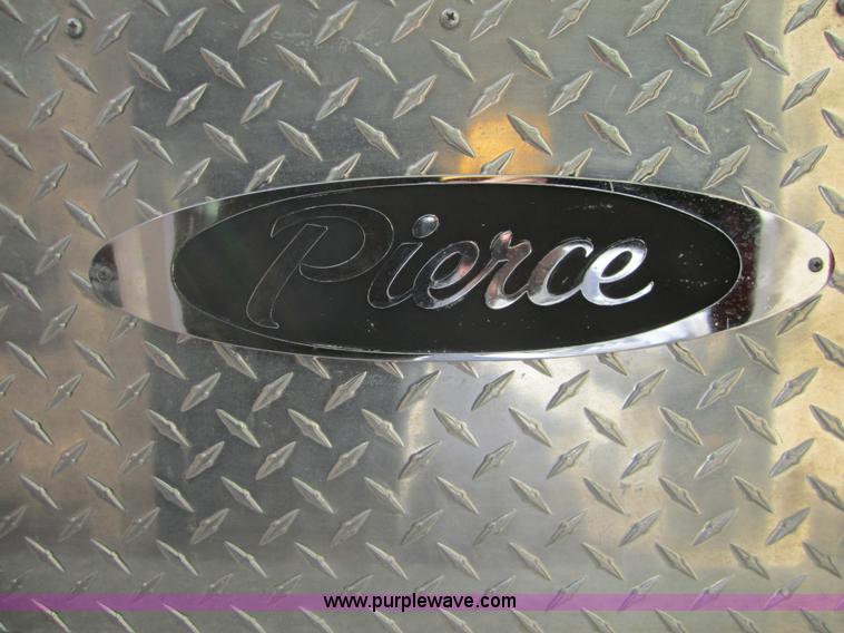 image for item D5714 1977 Ford F756 fire truck