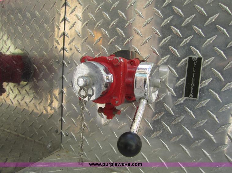 image for item D5714 1977 Ford F756 fire truck