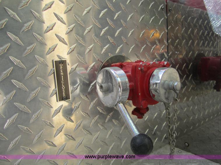 image for item D5714 1977 Ford F756 fire truck