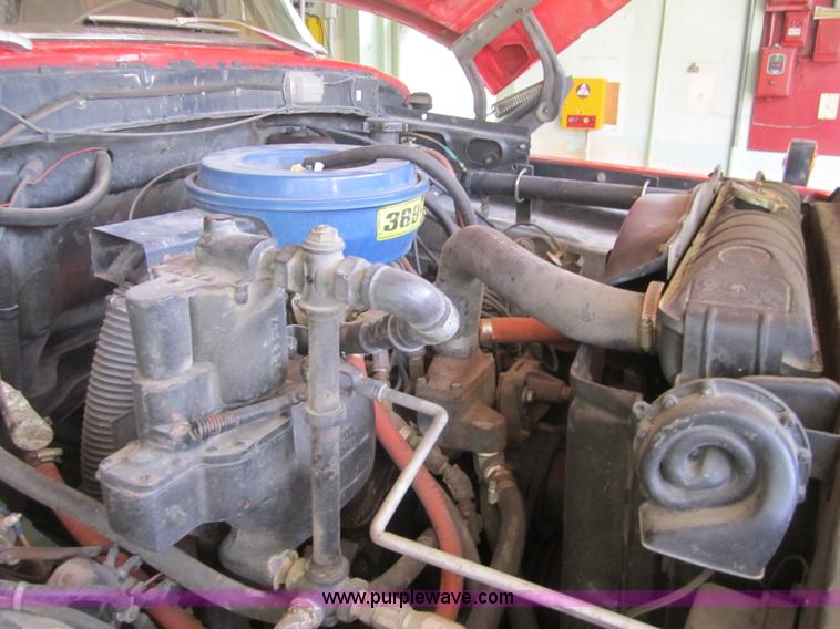 image for item D5714 1977 Ford F756 fire truck