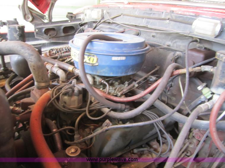 image for item D5714 1977 Ford F756 fire truck