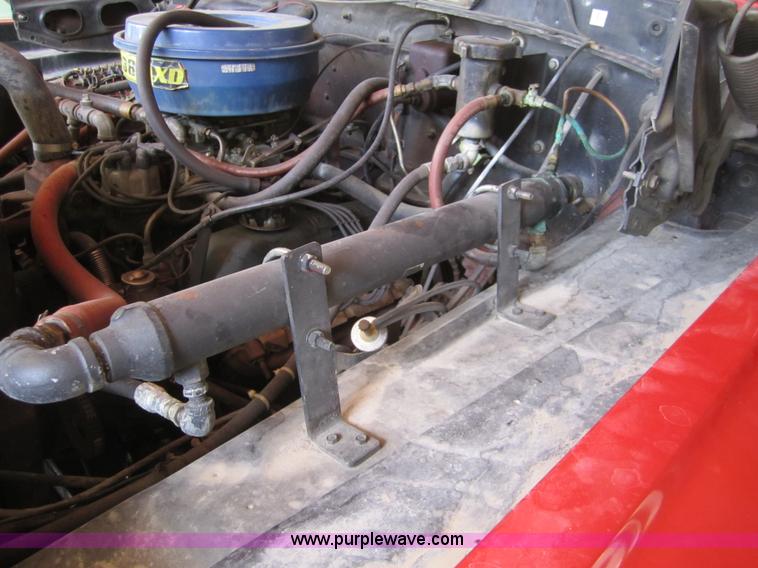 image for item D5714 1977 Ford F756 fire truck