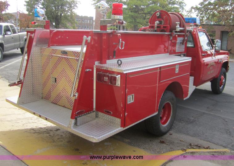 image for item D5715 1981 Chevrolet K30 fire truck