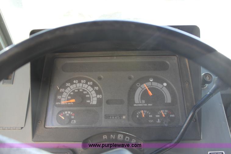 image for item E4301 1992 Chevrolet P30 step van