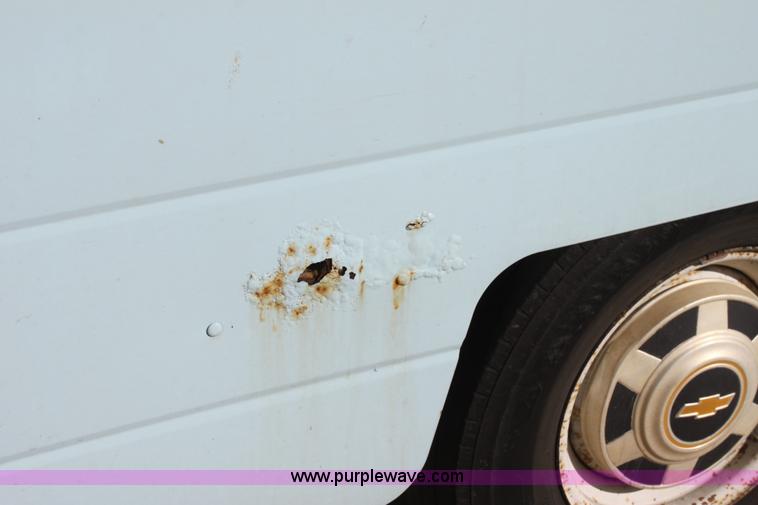 image for item E4301 1992 Chevrolet P30 step van