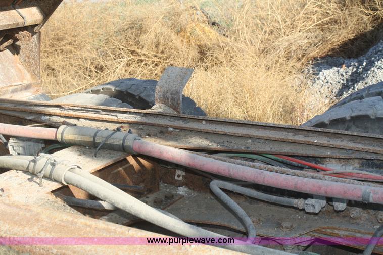 image for item F2508 1990 Ford LT8000 dump truck