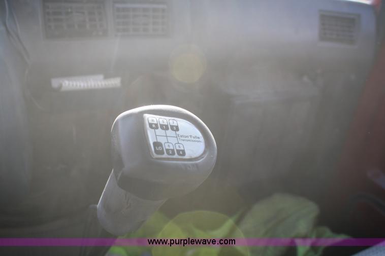 image for item F2508 1990 Ford LT8000 dump truck