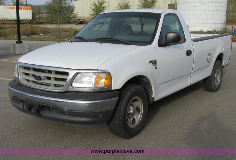 image for item F4006 2001 Ford F150 pickup truck