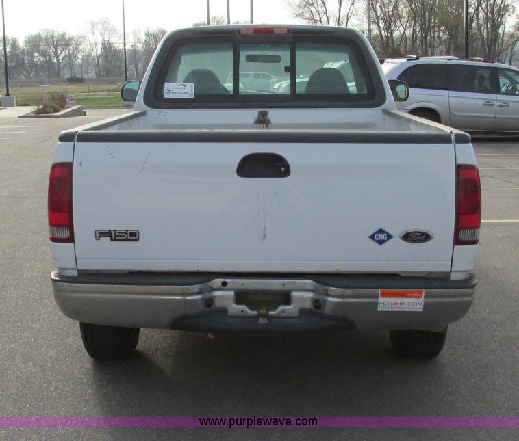 image for item F4006 2001 Ford F150 pickup truck